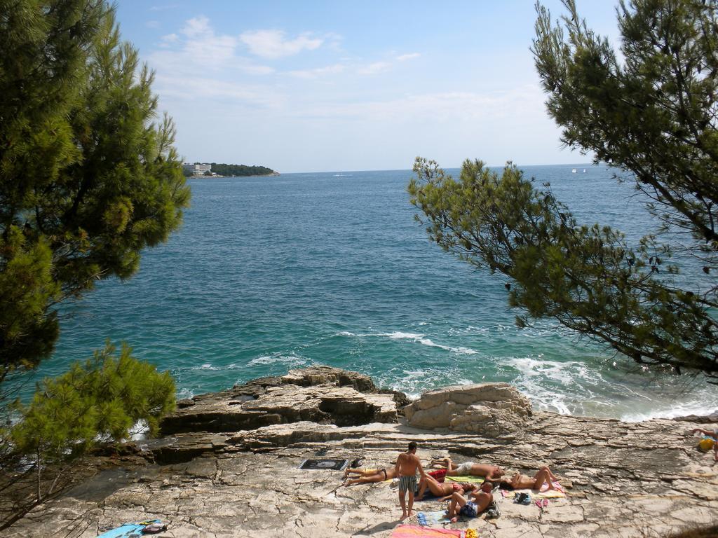 Amfora Deluxe Studio Pula Bagian luar foto